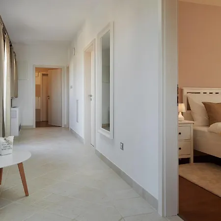 2 Mala Holiday home *